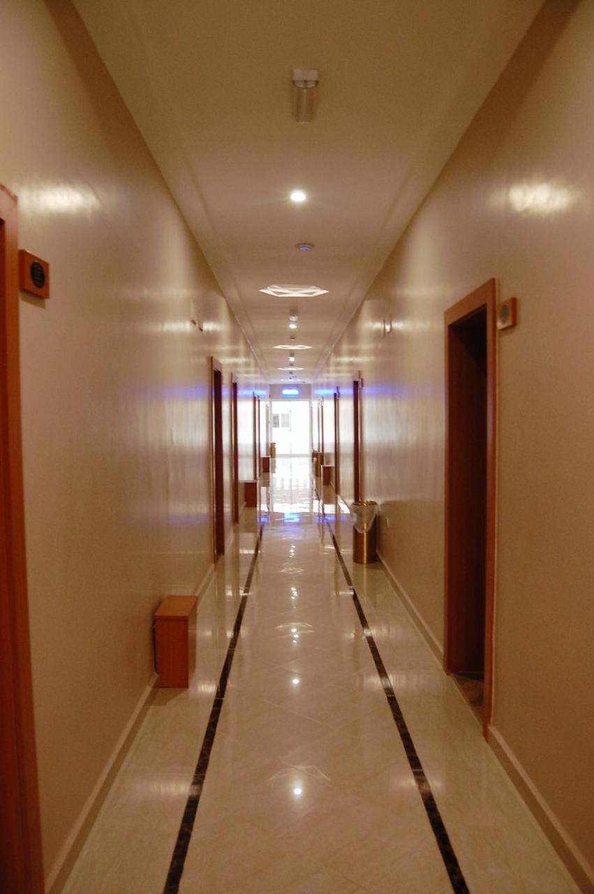 R & K Guest Palace Hotell Kano Eksteriør bilde
