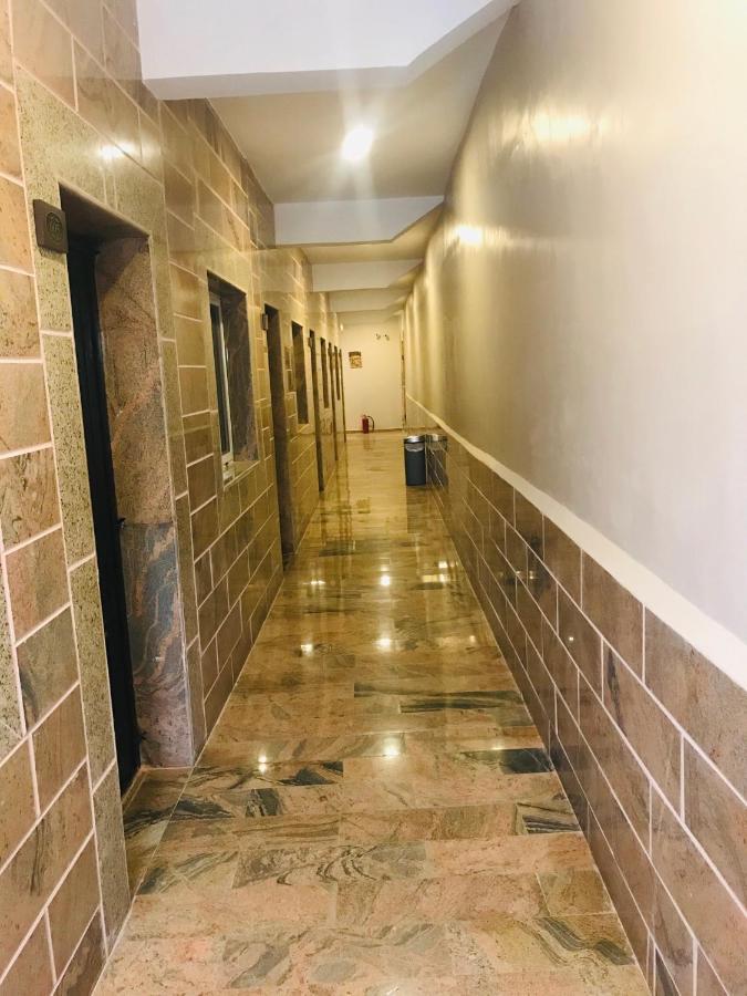 R & K Guest Palace Hotell Kano Eksteriør bilde